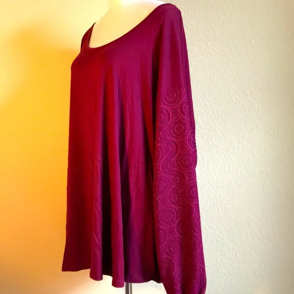 MICHAEL Michael Kors 4X Burgundy Top, Lace Sleeves - Picture 3 of 10